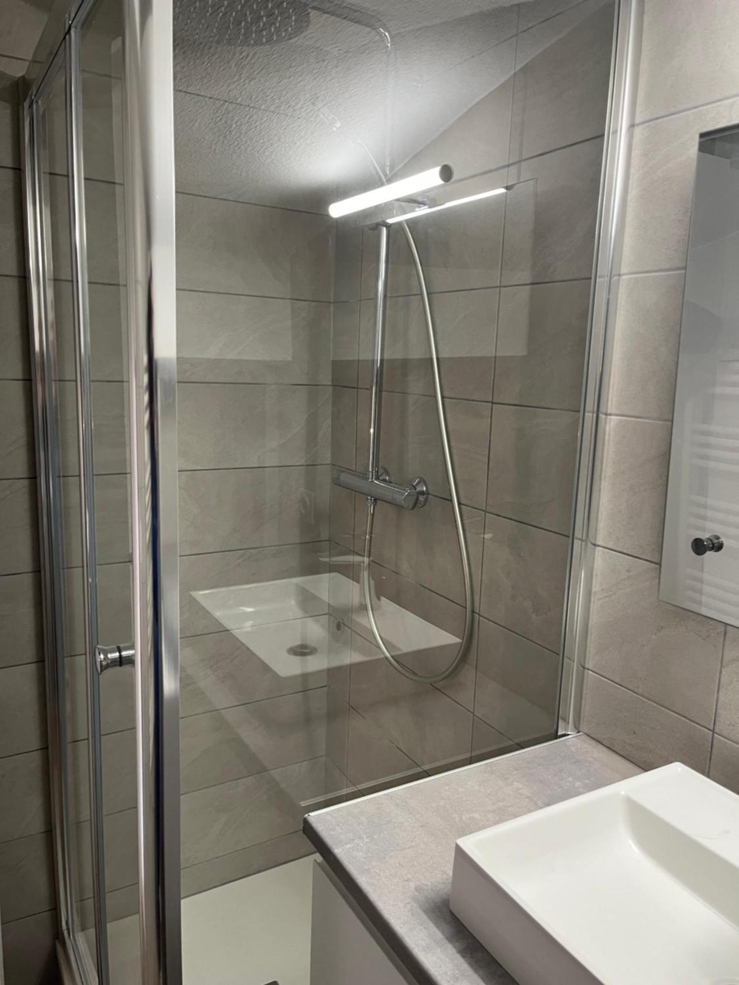 Appartement T3 Independant ลา การ์ด ภายนอก รูปภาพ