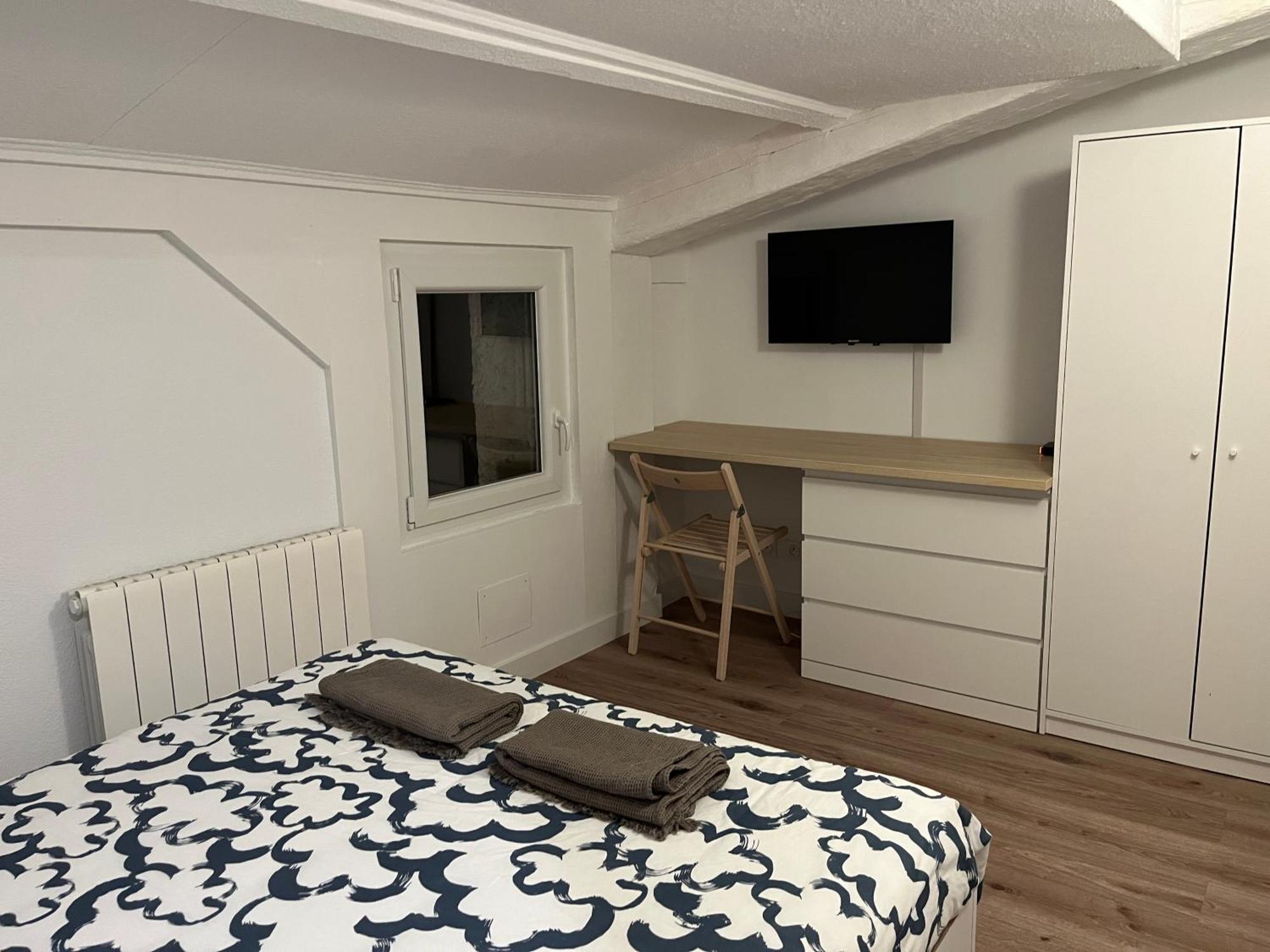 Appartement T3 Independant ลา การ์ด ภายนอก รูปภาพ