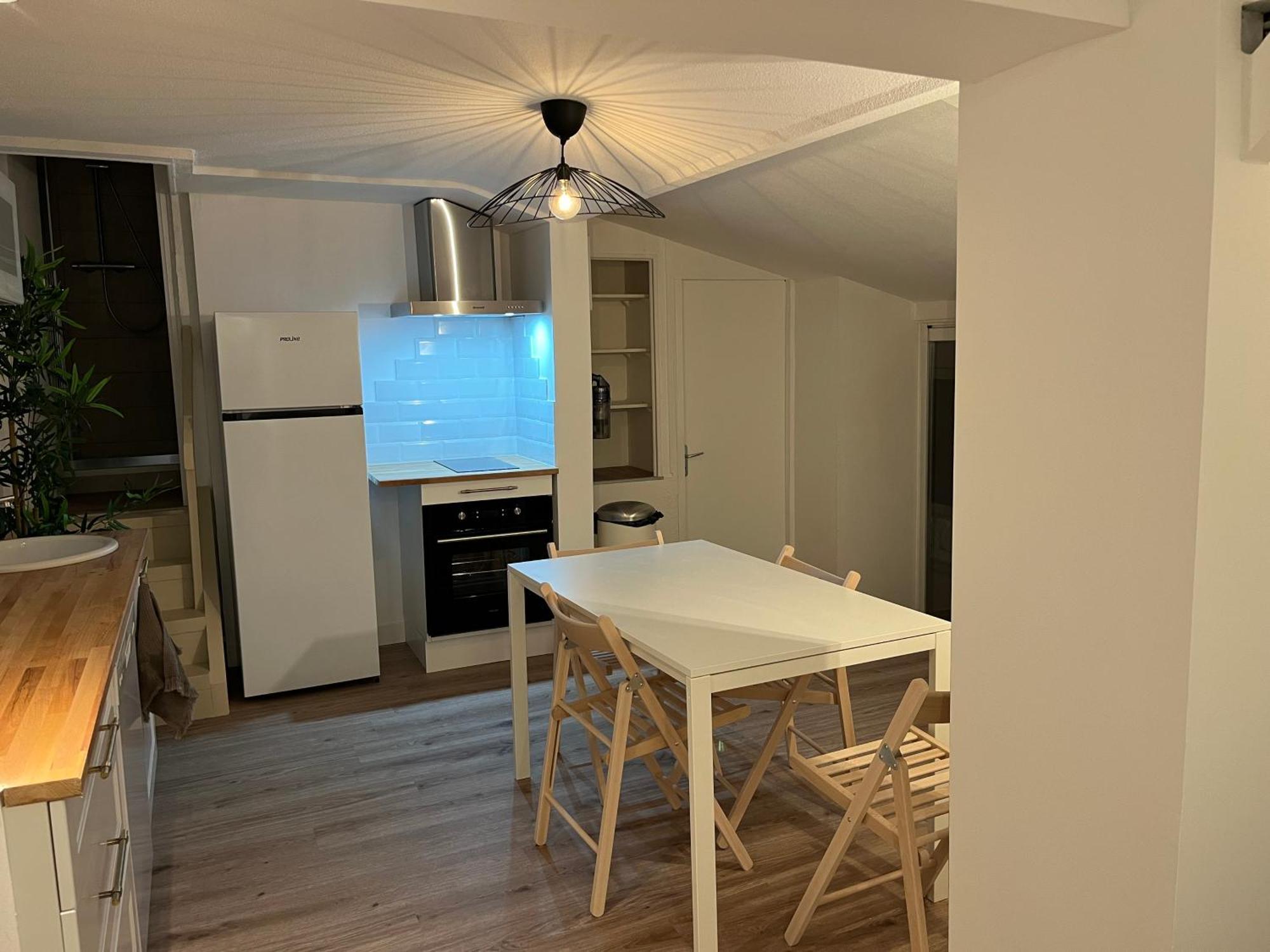 Appartement T3 Independant ลา การ์ด ภายนอก รูปภาพ