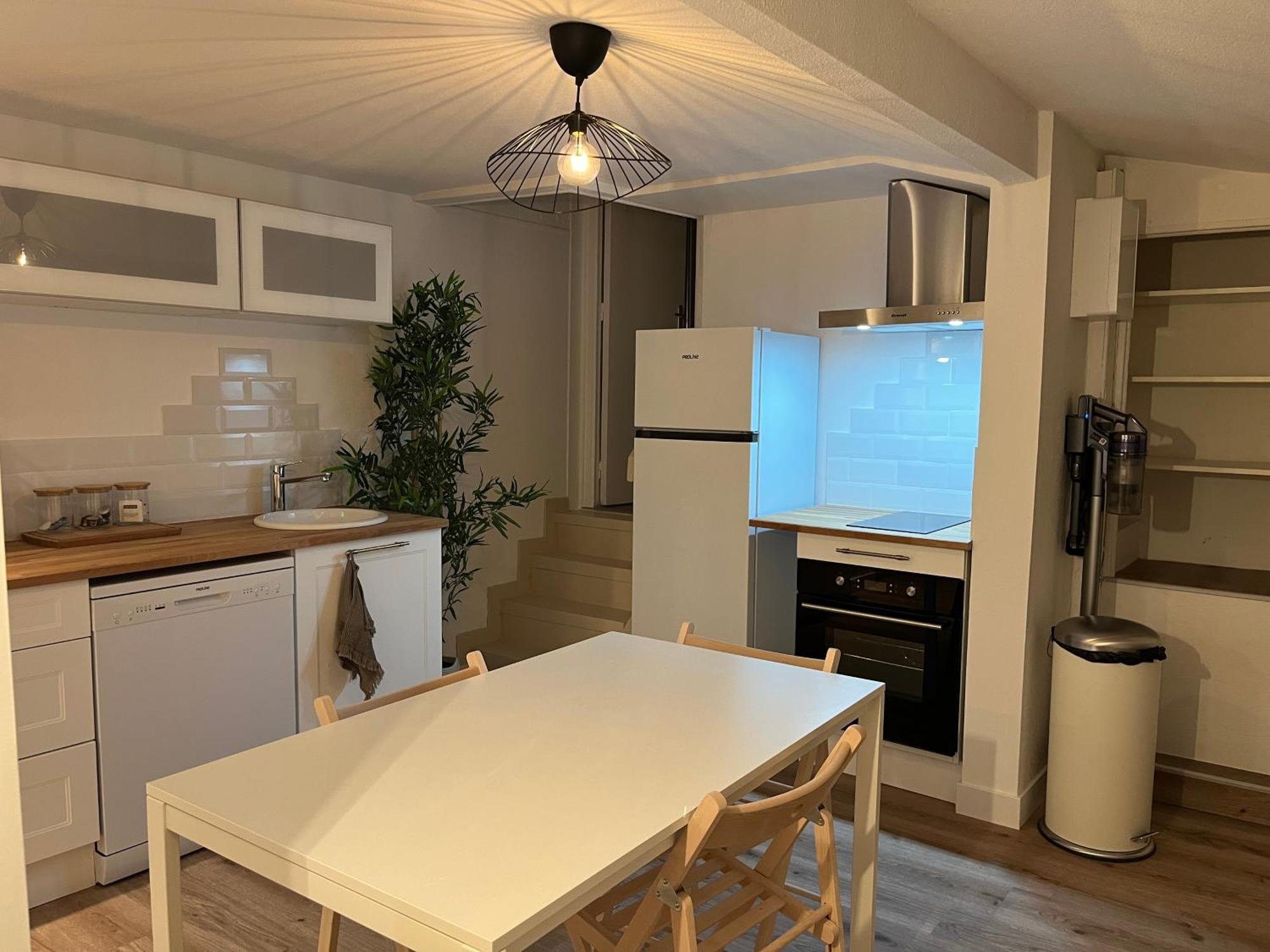 Appartement T3 Independant ลา การ์ด ภายนอก รูปภาพ